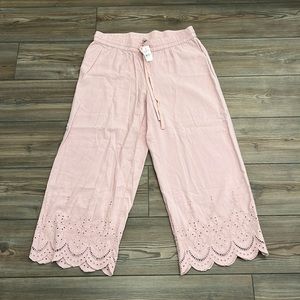 Loft Beach, size Medium, pink, brand new, crop, inseam 24”